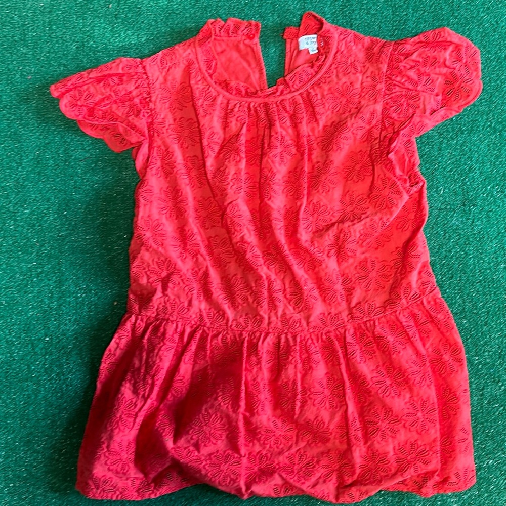 Crown & Ivy size small women’s top!